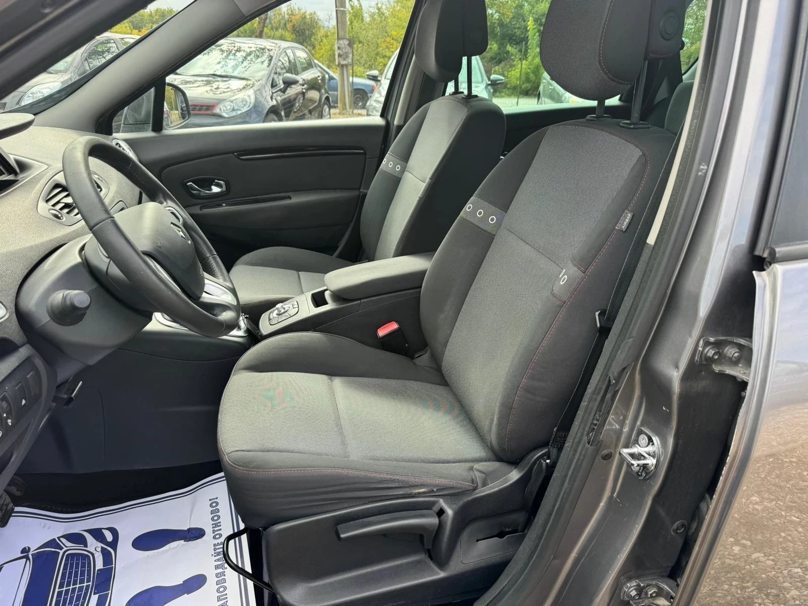 Renault Scenic  - изображение 7