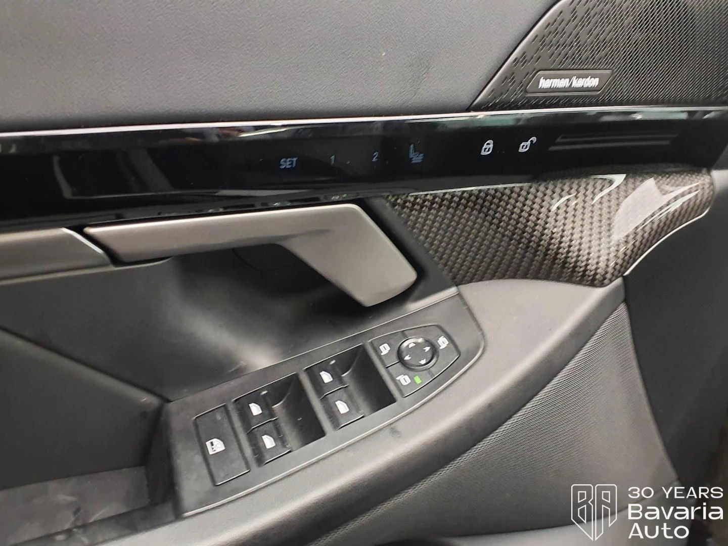 BMW 520 d M Sport Paket Steptronic, снимка 12 - Автомобили и джипове - 54969900