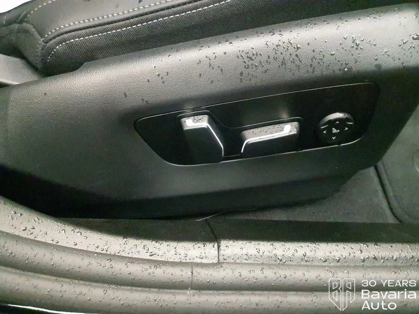 BMW 520 d M Sport Paket Steptronic, снимка 13 - Автомобили и джипове - 54969900