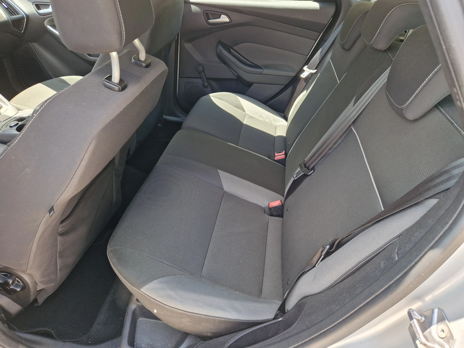Ford Focus SW/1.5TDCI/6скорости, снимка 14 - Автомобили и джипове - 55154436