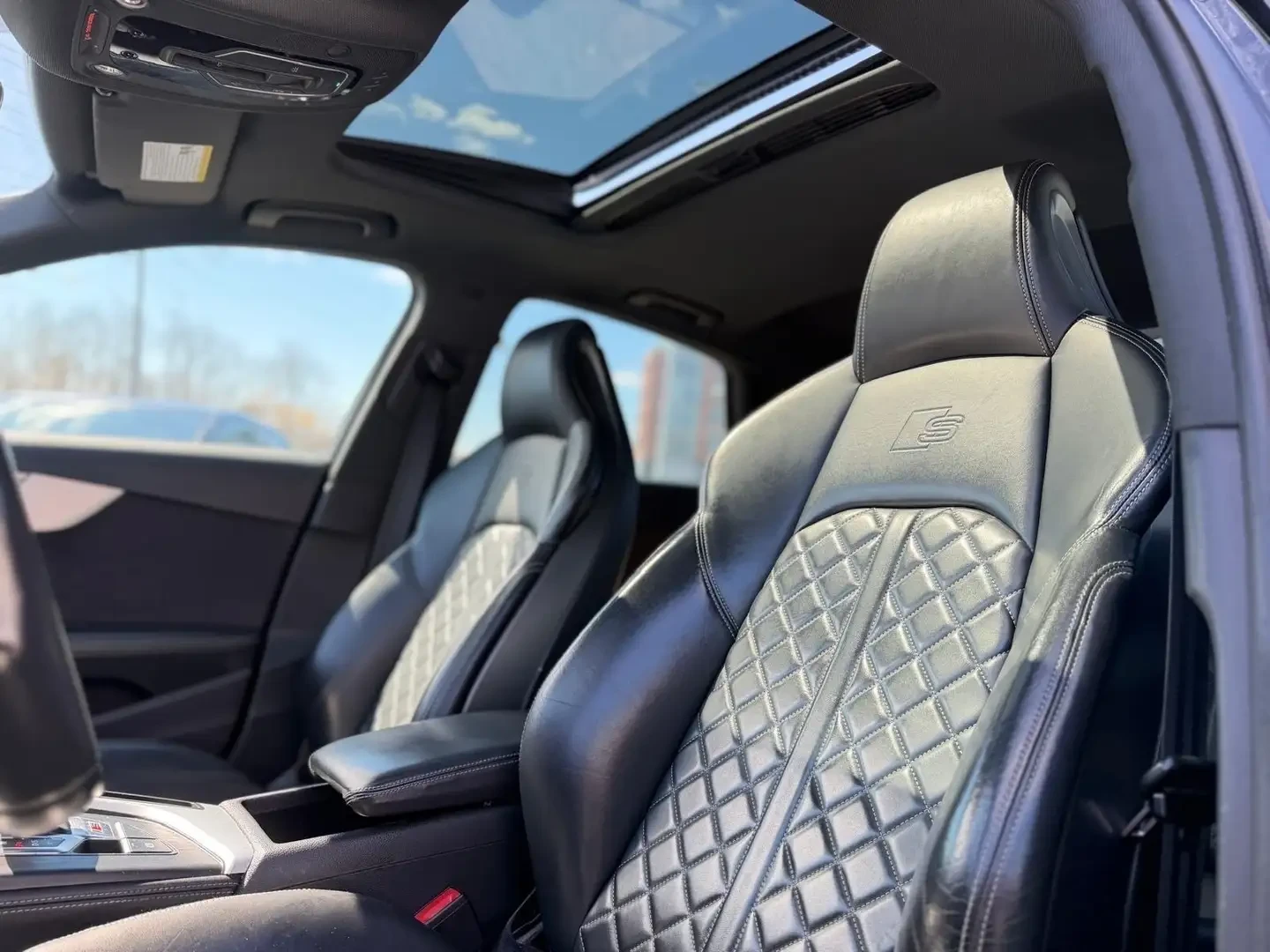 Audi S4 Digital* Bang Olufsen* Blind Spot, снимка 9 - Автомобили и джипове - 55199614