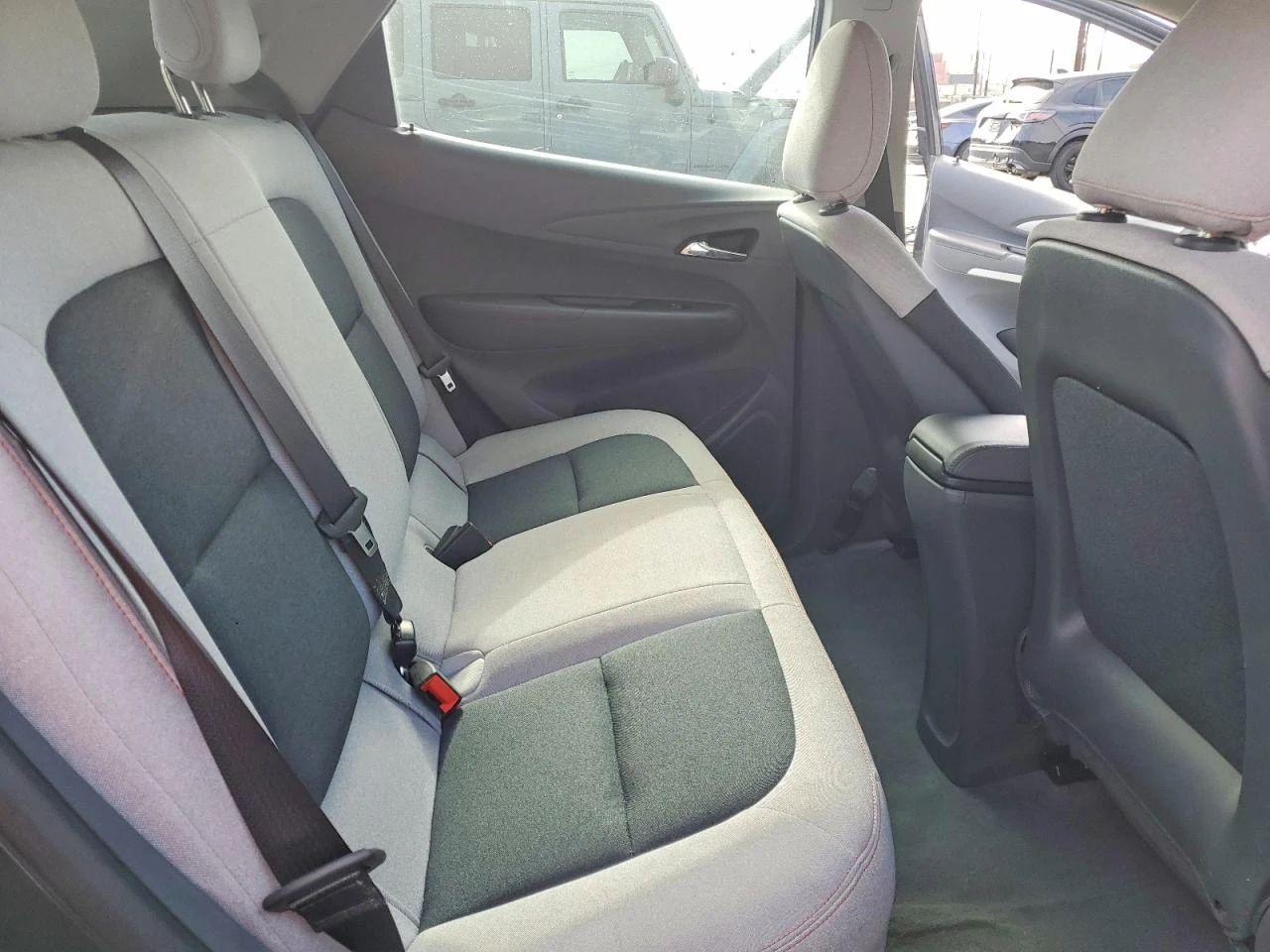 Chevrolet Bolt EV LT FWD, снимка 10 - Автомобили и джипове - 55393544