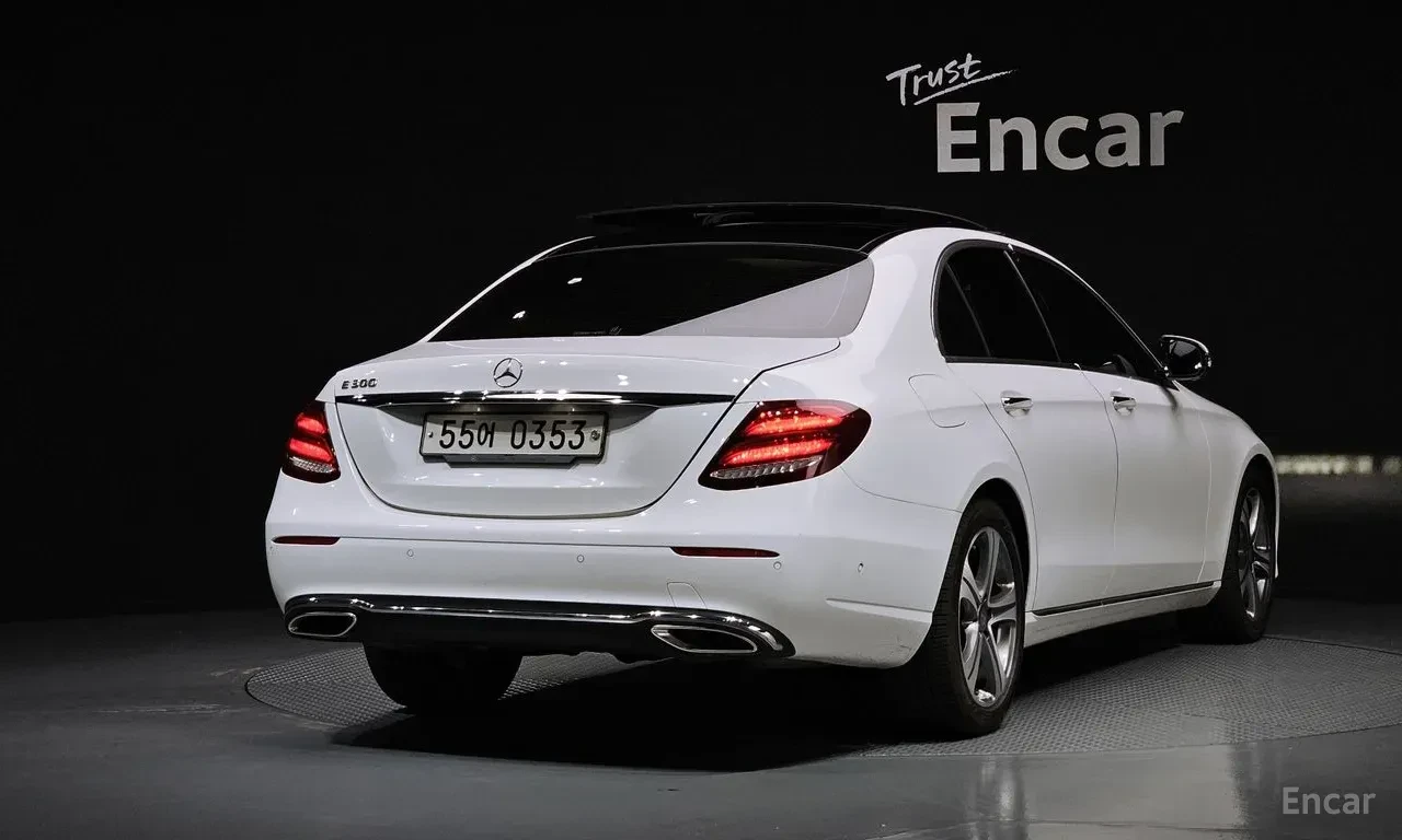 Mercedes-Benz E 300 ���������* �����* ���������* 360������* ������*  | Mobile.bg � ����������� 2