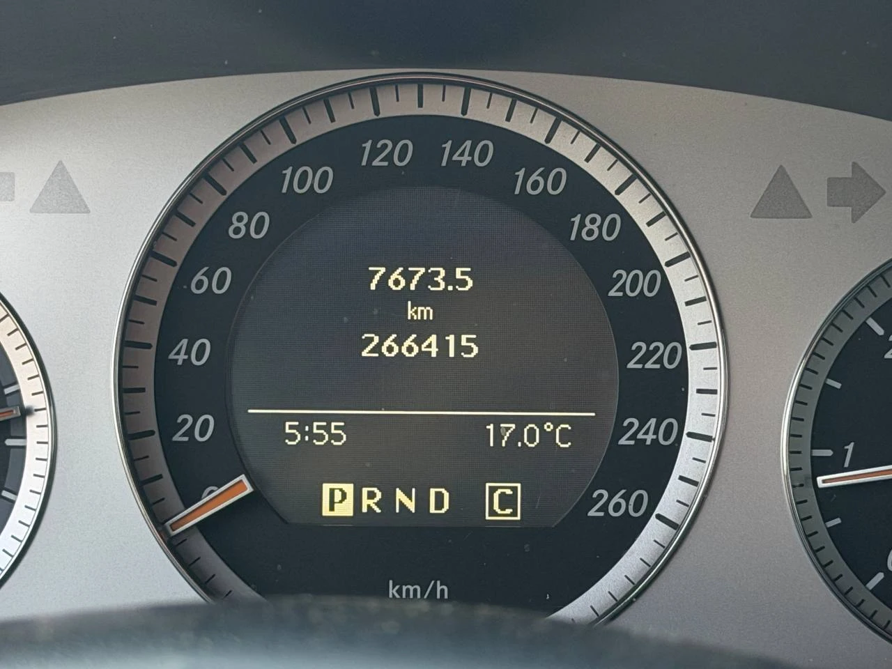 Mercedes-Benz C 220 Avantgarde OM646, снимка 15 - Автомобили и джипове - 56614318