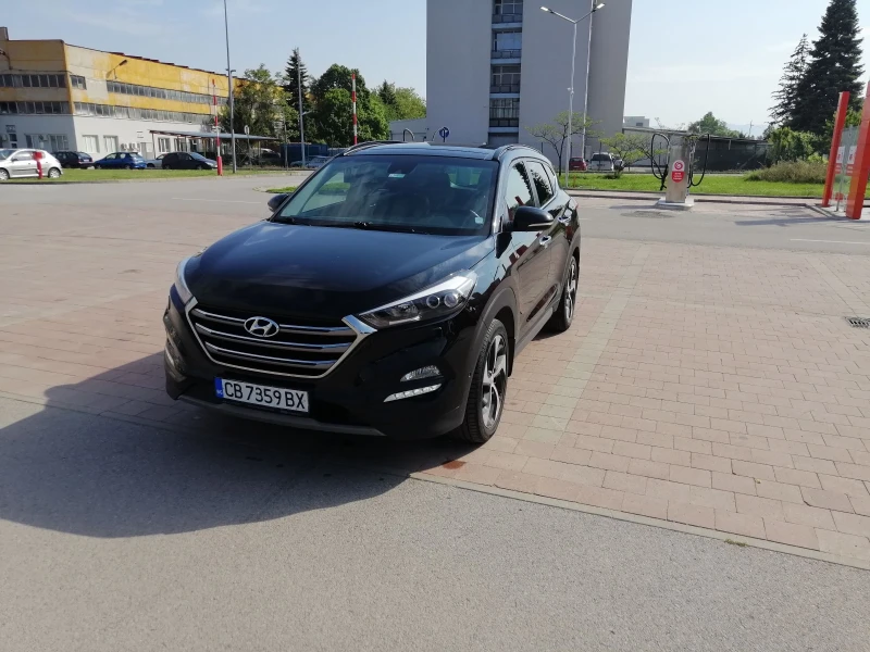 Hyundai Tucson 1.6 Turbo 4x4, снимка 1 - Автомобили и джипове - 48024871