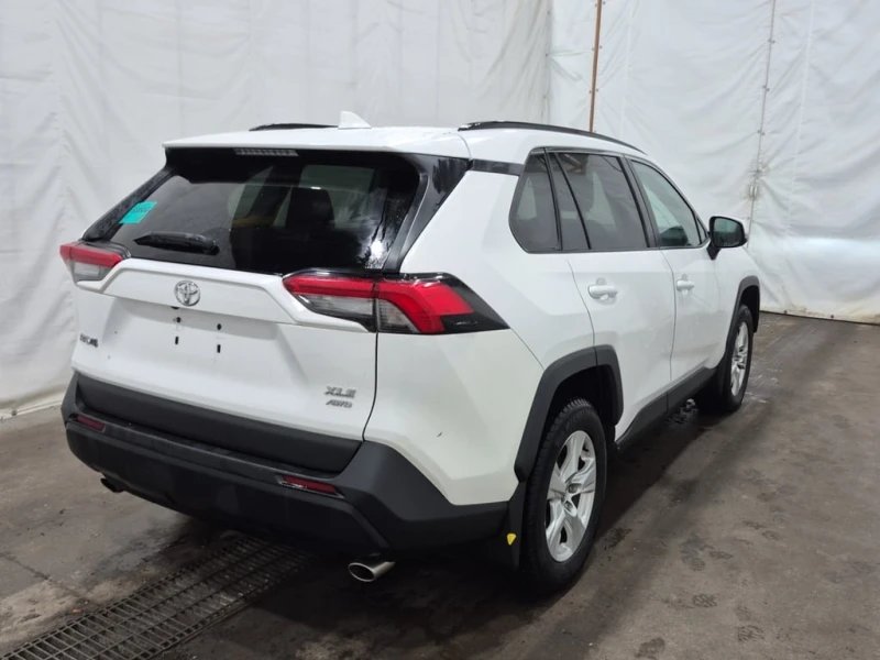 Toyota Rav4 * XLE * CARFAX * ЦЕНА ДО БГ, снимка 4 - Автомобили и джипове - 53020012