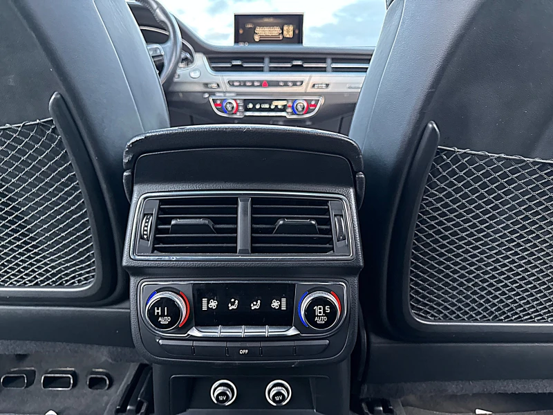 Audi Q7 FACE-Sline-PANORAMA-KAMERA-4x4-ALKANTAR-ПОДГРЯВАНЕ, снимка 15 - Автомобили и джипове - 53506393