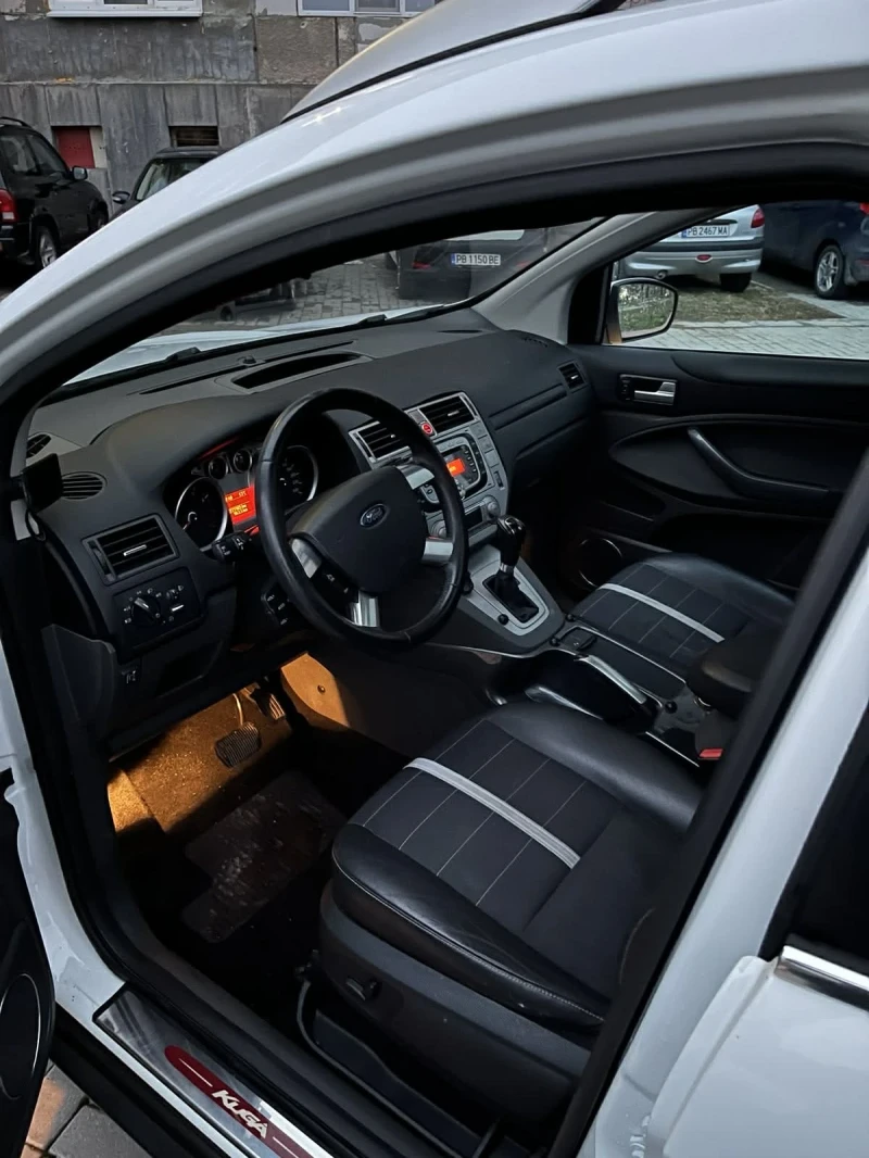 Ford Kuga 2.5 Turbo 4x4 200 к.с., снимка 3 - Автомобили и джипове - 53518117