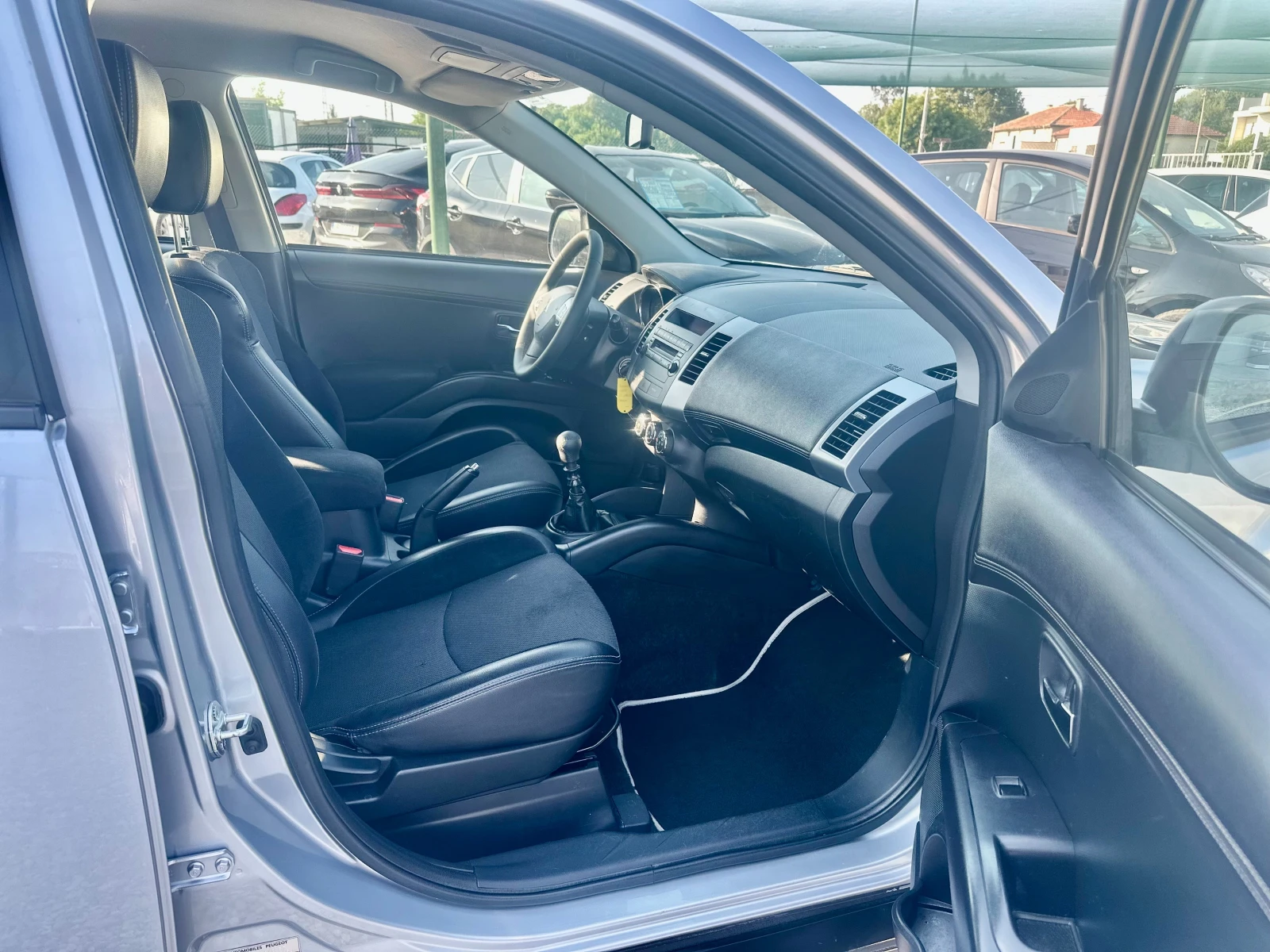 Peugeot 4007 2.2HDI - изображение 7