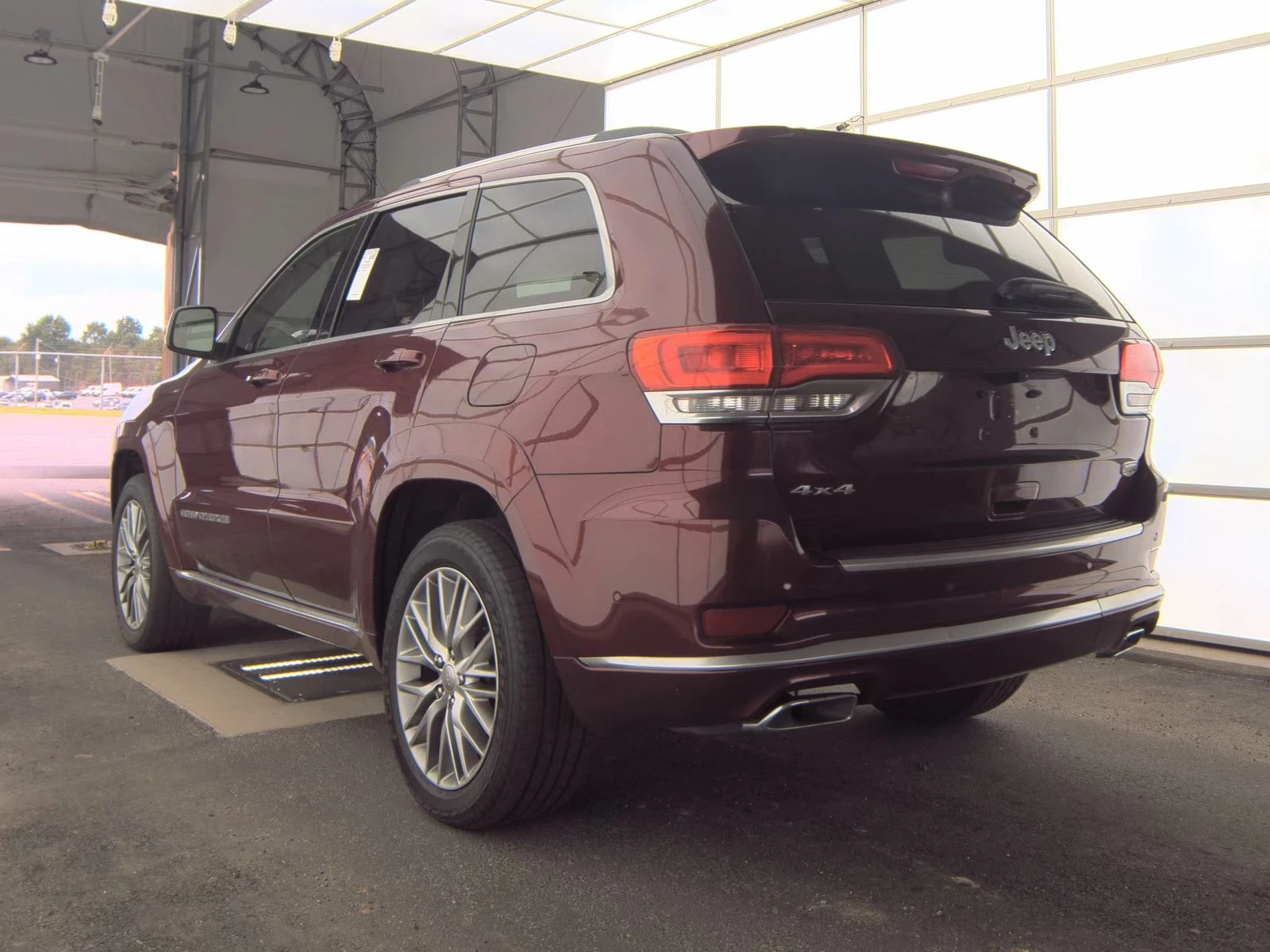 Jeep Grand cherokee Summit* 8ZF* 4x4* Distronic* Keyless* Harman* Обду - изображение 2