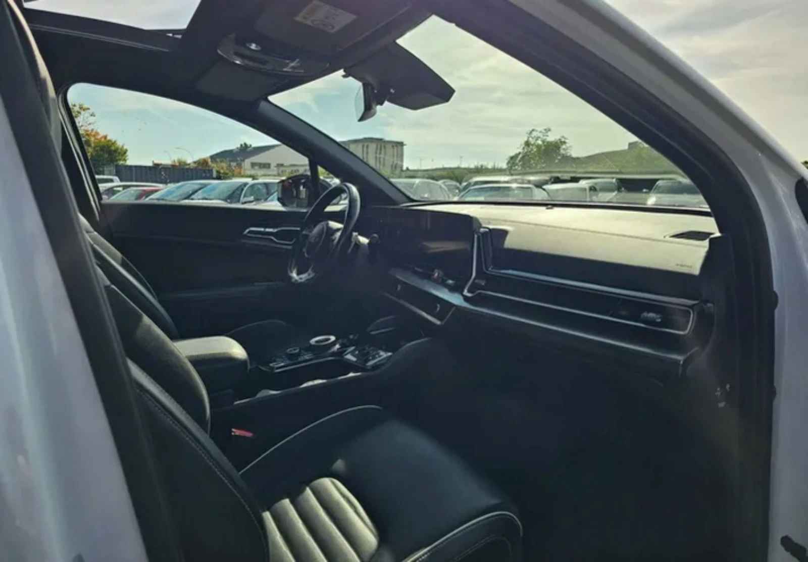 Kia Sportage 1.6 PHEV GT LINE PLUG-IN HYBRID 265 - изображение 4