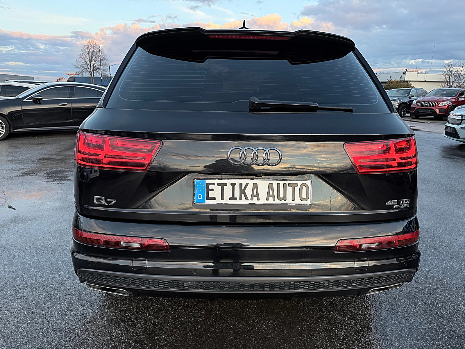 Audi Q7 FACE-Sline-PANORAMA-KAMERA-4x4-ALKANTAR-ПОДГРЯВАНЕ - изображение 5