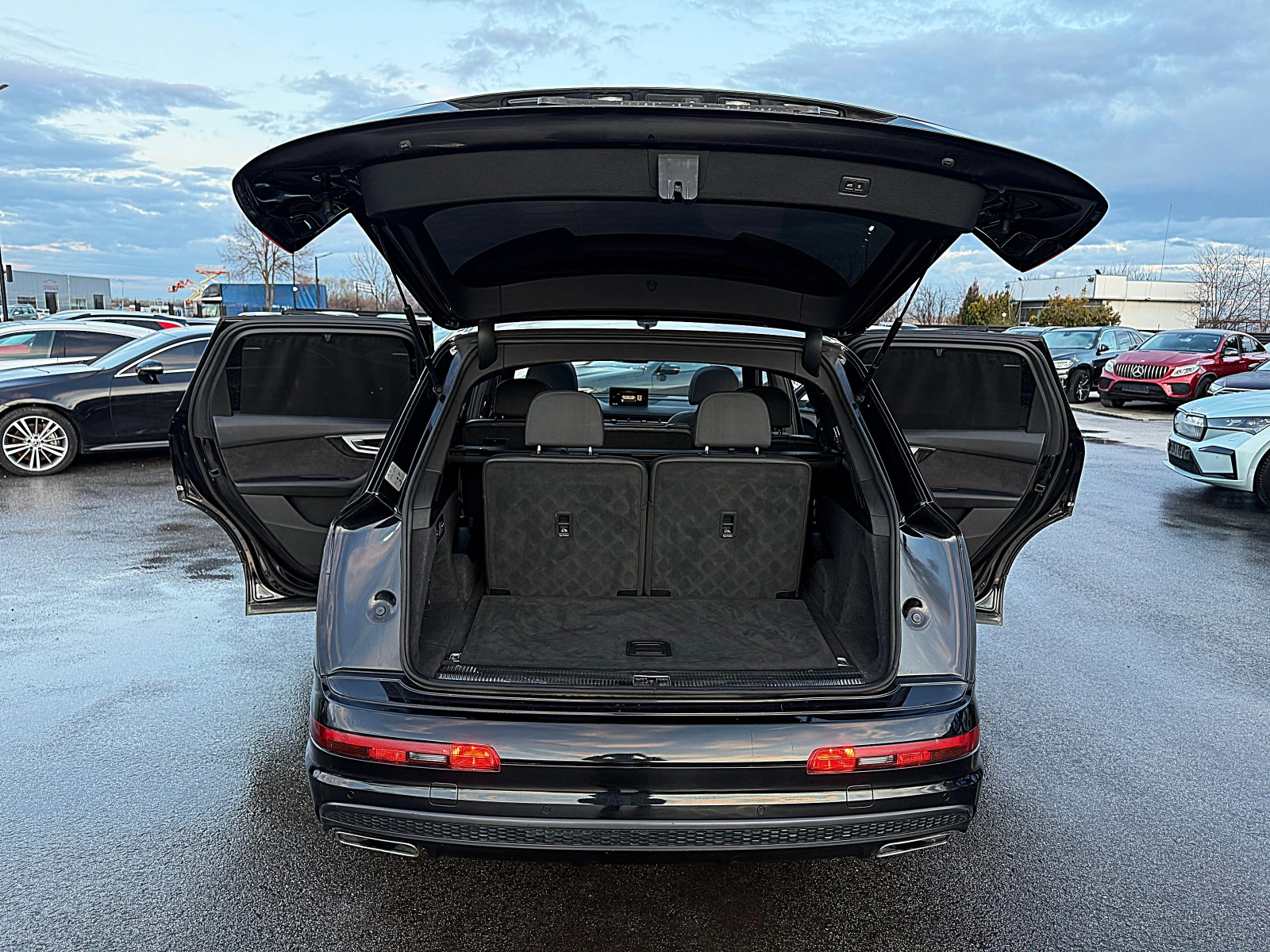 Audi Q7 FACE-Sline-PANORAMA-KAMERA-4x4-ALKANTAR-���������� | Mobile.bg � ����������� 14