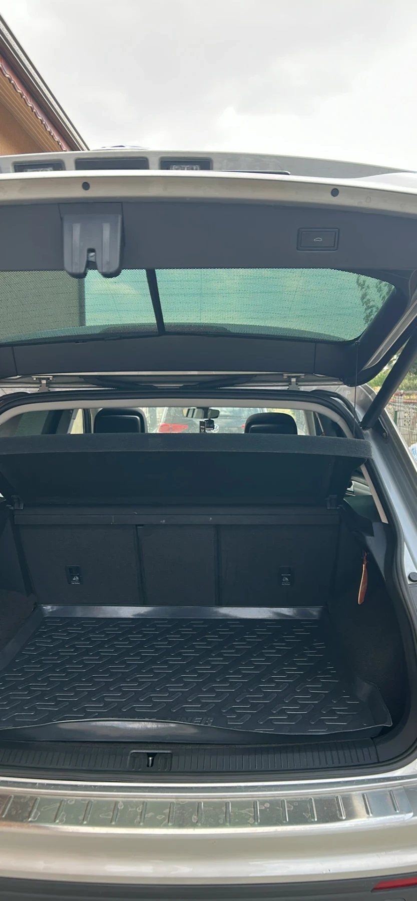 VW Tiguan, снимка 5 - Автомобили и джипове - 54369035