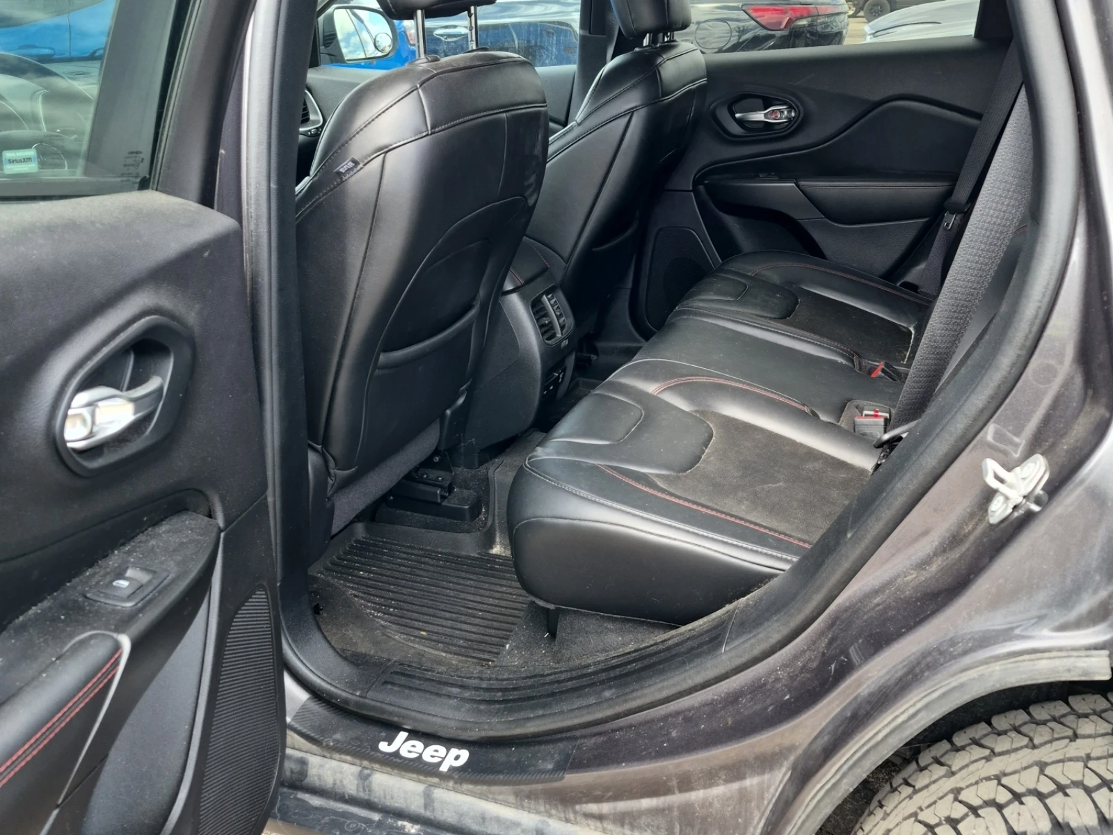 Jeep Cherokee Trailhawk 4x4 | Mobile.bg � ����������� 15
