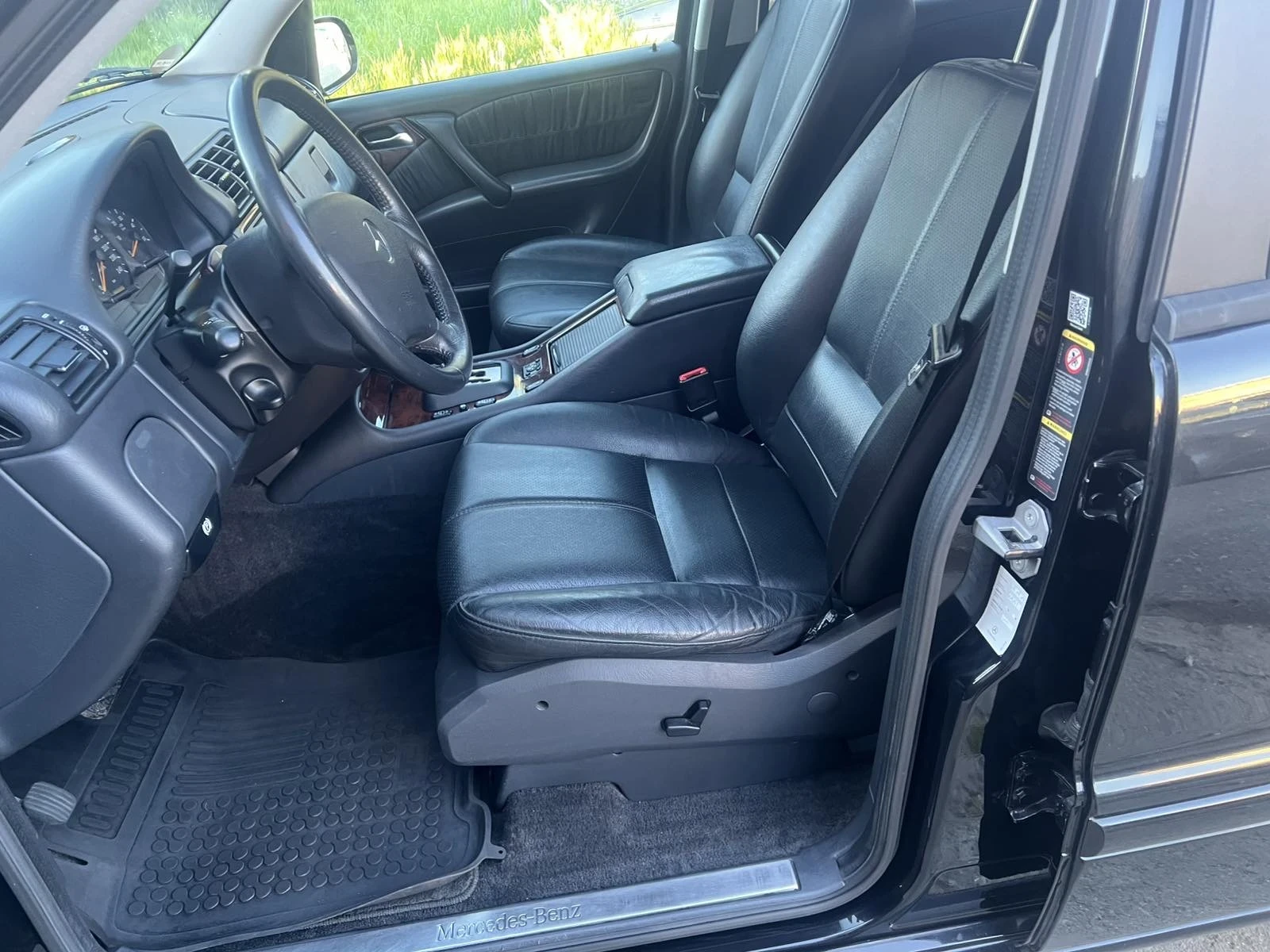 Mercedes-Benz ML 270, снимка 9 - Автомобили и джипове - 54967413