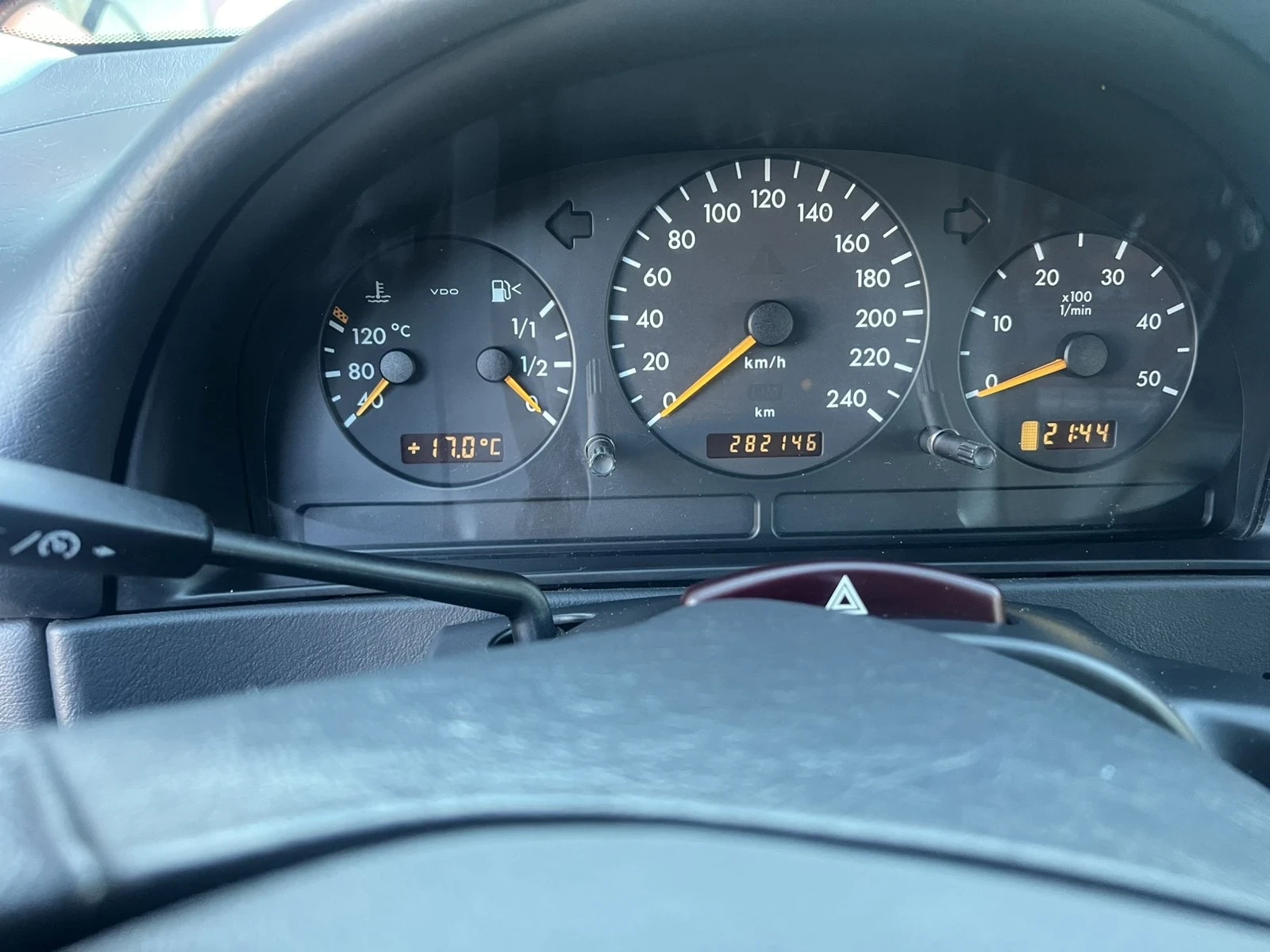 Mercedes-Benz ML 270, снимка 8 - Автомобили и джипове - 54967413