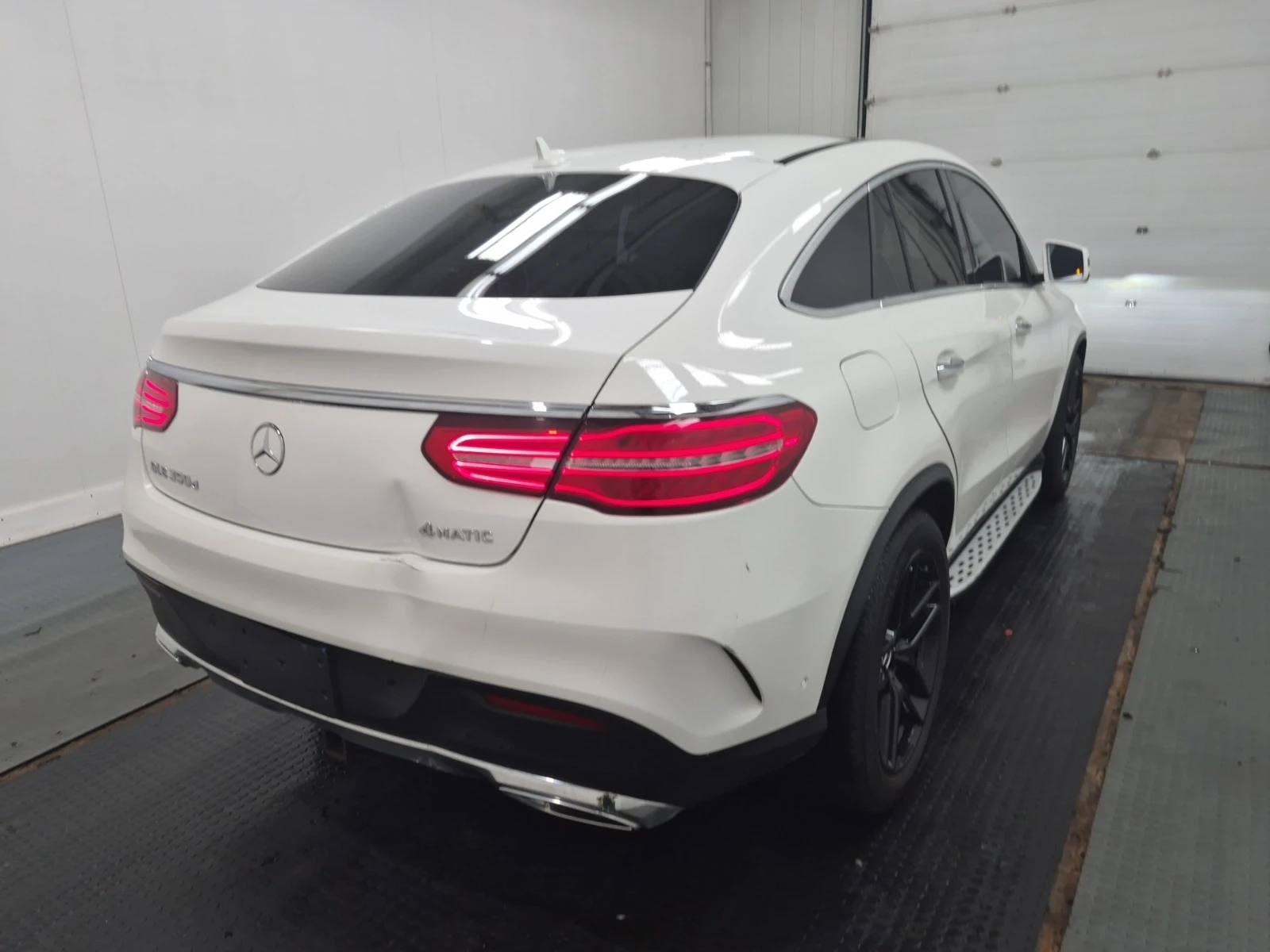 Mercedes-Benz GLE 350 COUPE AMG * * CARFAX * * АВТО КРЕДИТ * * , снимка 3 - Автомобили и джипове - 55152870