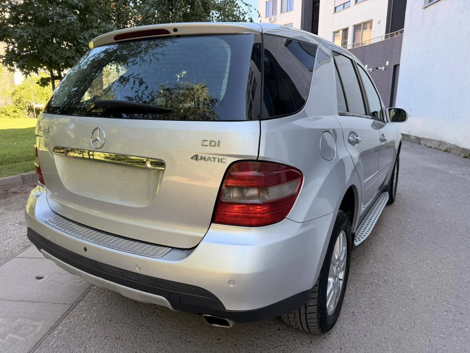Mercedes-Benz ML 320 CDI / 4-MATIC, снимка 7 - Автомобили и джипове - 55733646