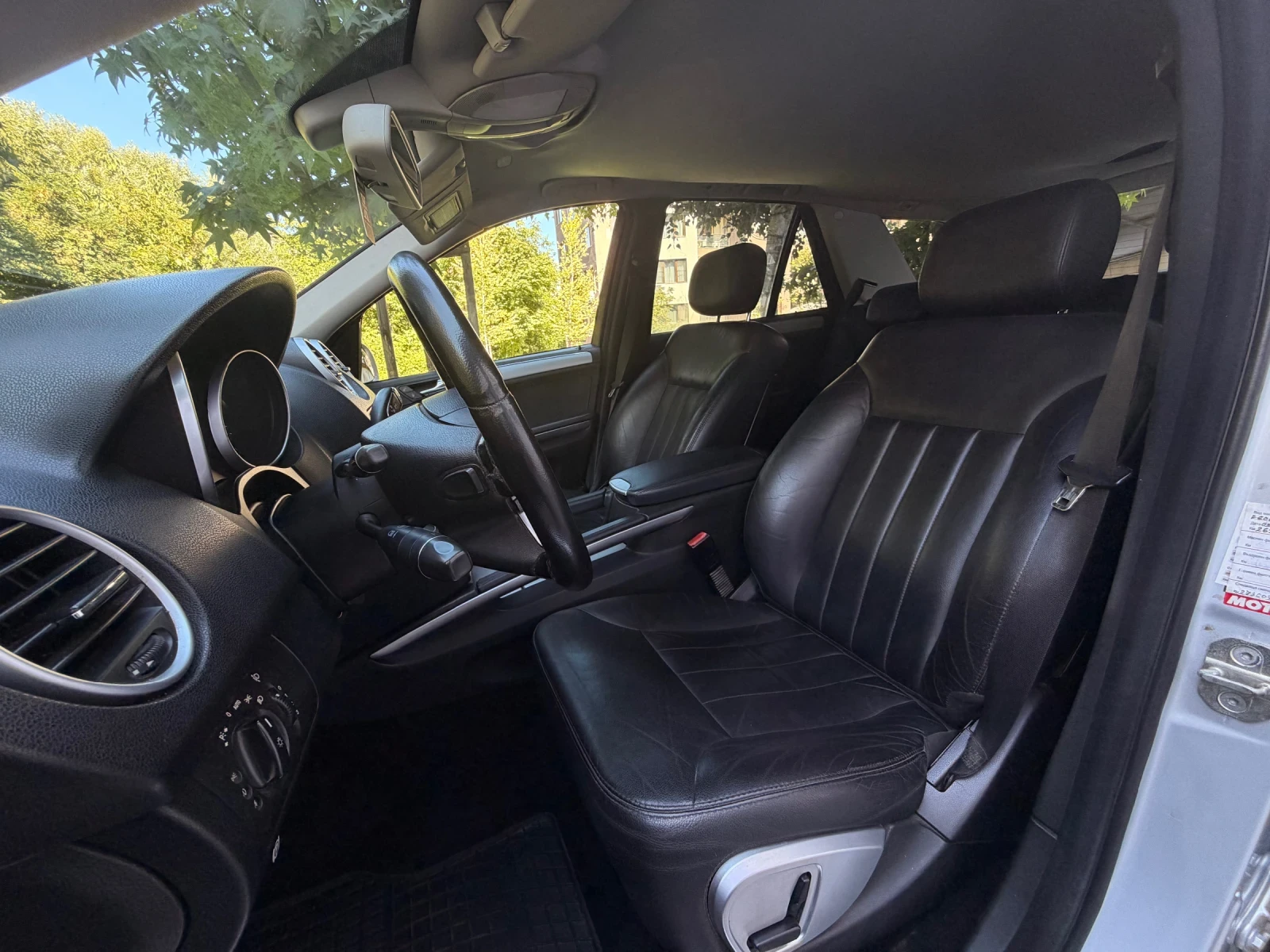Mercedes-Benz ML 320 CDI / 4-MATIC, снимка 10 - Автомобили и джипове - 55733646