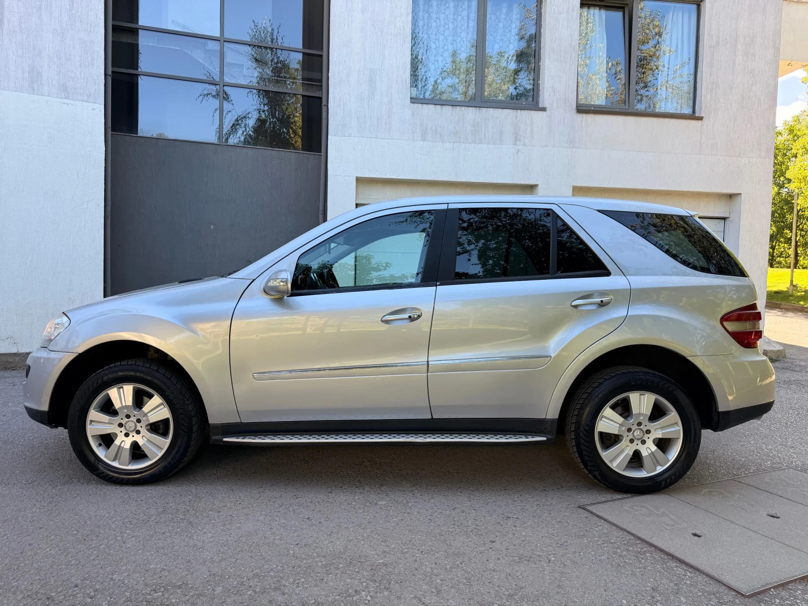 Mercedes-Benz ML 320 CDI / 4-MATIC, снимка 4 - Автомобили и джипове - 55733646