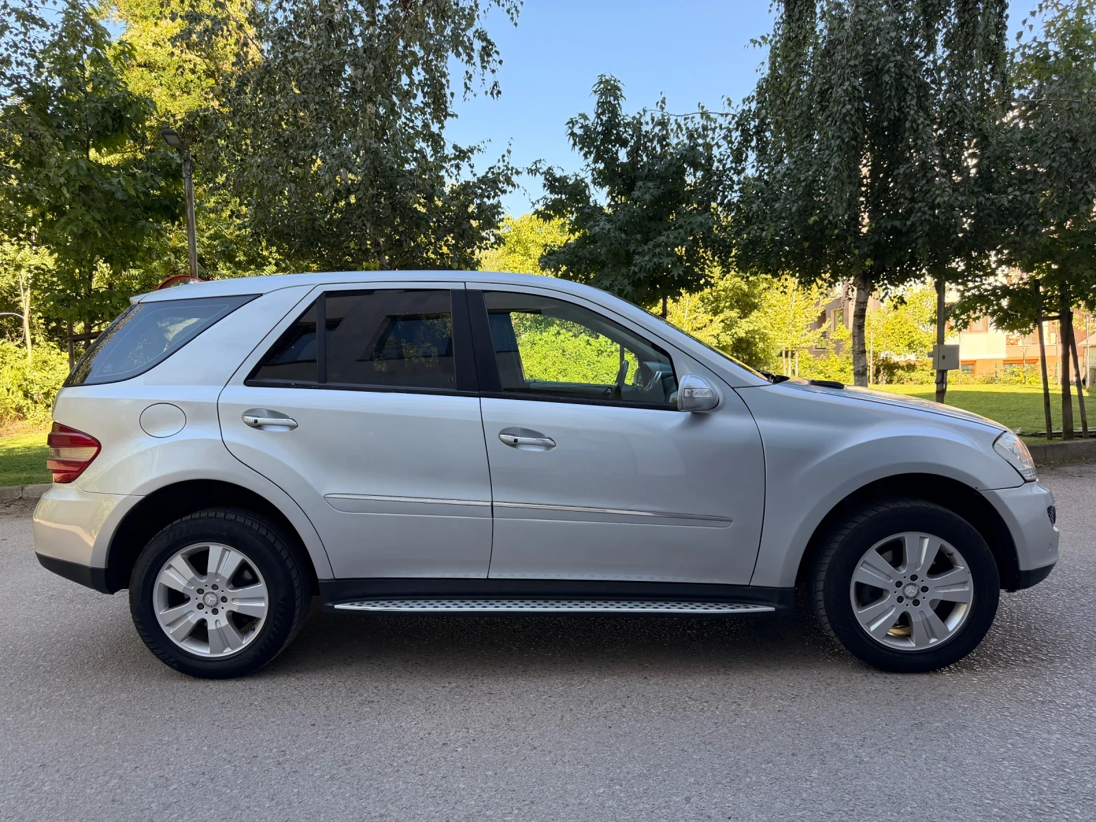 Mercedes-Benz ML 320 CDI / 4-MATIC, снимка 8 - Автомобили и джипове - 55733646
