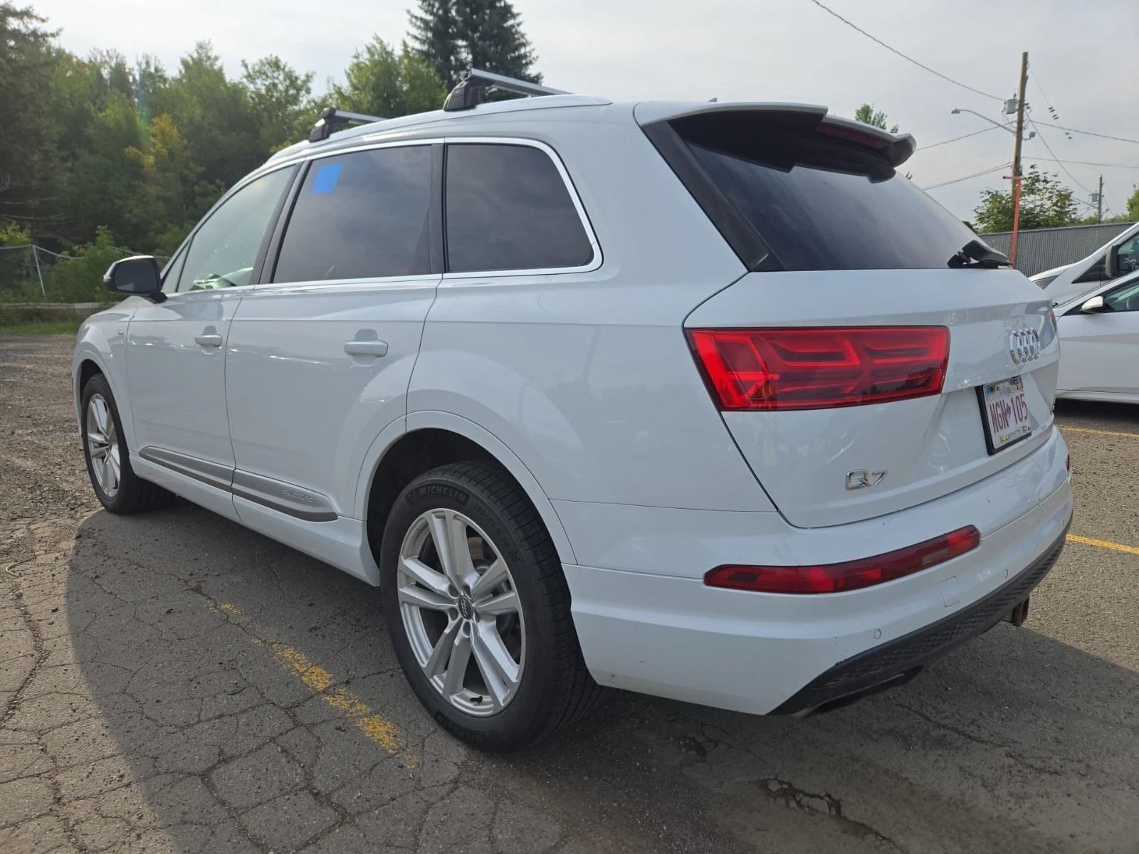 Audi Q7 Progressiv/CARFAX/ПОДГРЕВ/ОБДУХ/ПАНОРАМА/7 МЕСТА, снимка 6 - Автомобили и джипове - 55806829