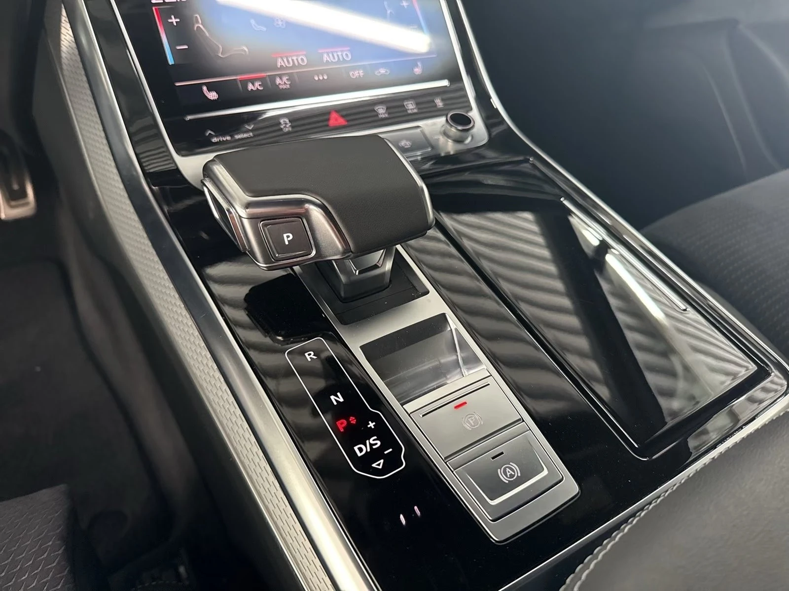 Audi Q7 45 TDI / S-LINE / BLACK OPTIC / MATRIX / FACELIFT/ | Mobile.bg � ����������� 14