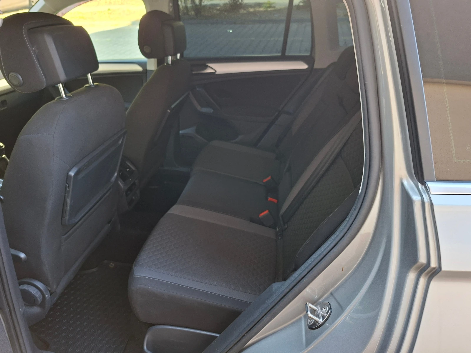 VW Tiguan 1, 4 TSI , снимка 10 - Автомобили и джипове - 56162587
