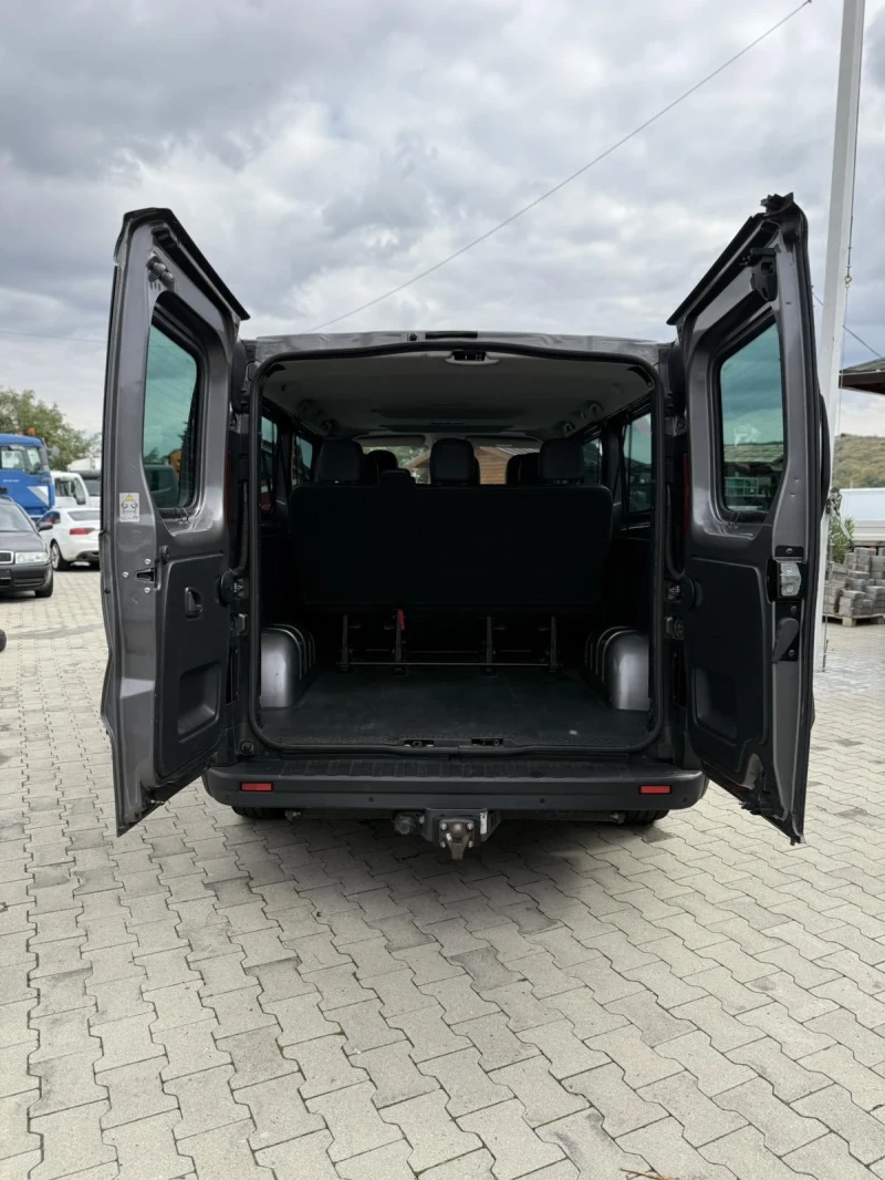 Opel Vivaro Пътнически, снимка 6 - Бусове и автобуси - 51970247