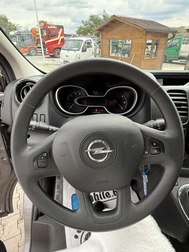 Opel Vivaro Пътнически, снимка 10 - Бусове и автобуси - 51970247