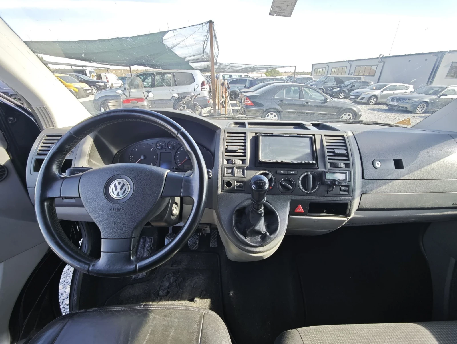 VW T5, снимка 13 - Бусове и автобуси - 56328267