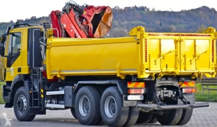 Iveco Trakker Кран, снимка 4 - Камиони - 53634476