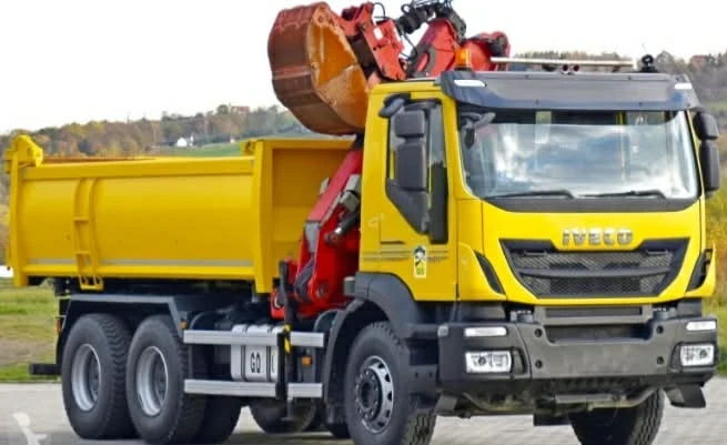 Iveco Trakker Кран, снимка 2 - Камиони - 53634476