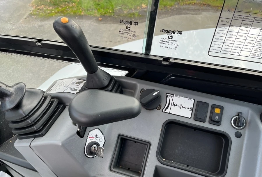 Багер Bobcat E50Z - изображение 10
