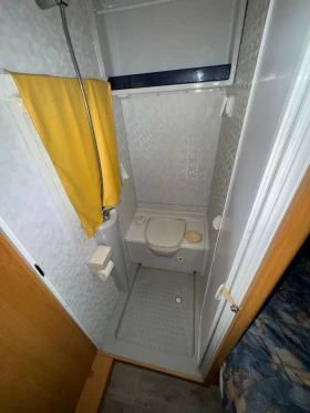  Adria   | Mobile.bg    12