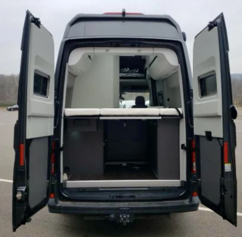 Кемпер VW Crafter Grand California 600, снимка 5 - Каравани и кемпери - 49509850