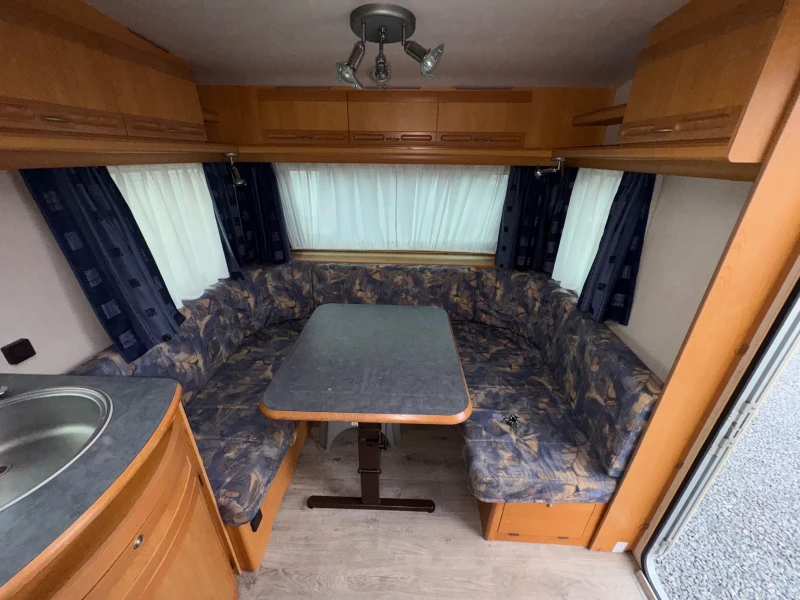 Каравана Adria Чисто нова, снимка 10 - Каравани и кемпери - 52487979