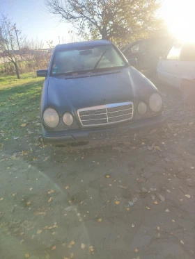 Mercedes-Benz E 230 CLASSIC Цяла или на части - изображение 1