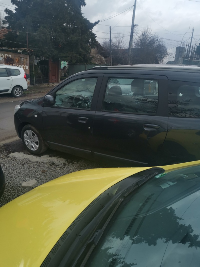 Dacia Lodgy 1.6  7 места, снимка 8 - Автомобили и джипове - 44459299
