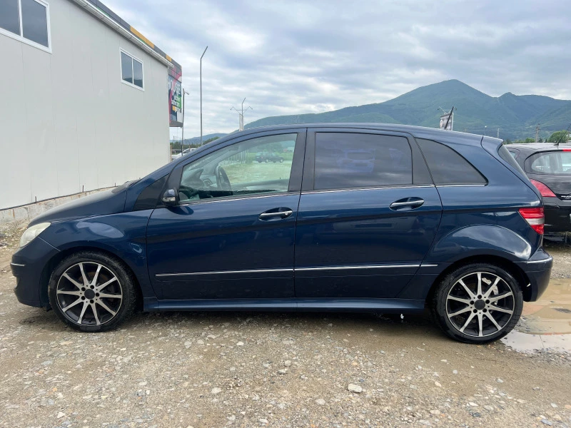 Mercedes-Benz B 200 CDI 140к.с. Автоматик/Подгреви/ Камера, снимка 8 - Автомобили и джипове - 45864681