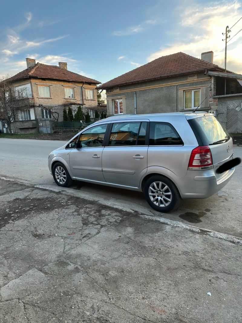 Opel Zafira B 6+ 1, снимка 2 - Автомобили и джипове - 48522720