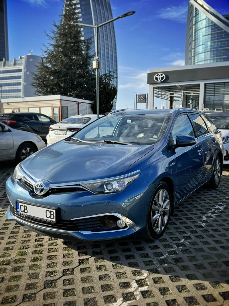 Toyota Auris LUNA PLUS, снимка 1 - Автомобили и джипове - 48827379