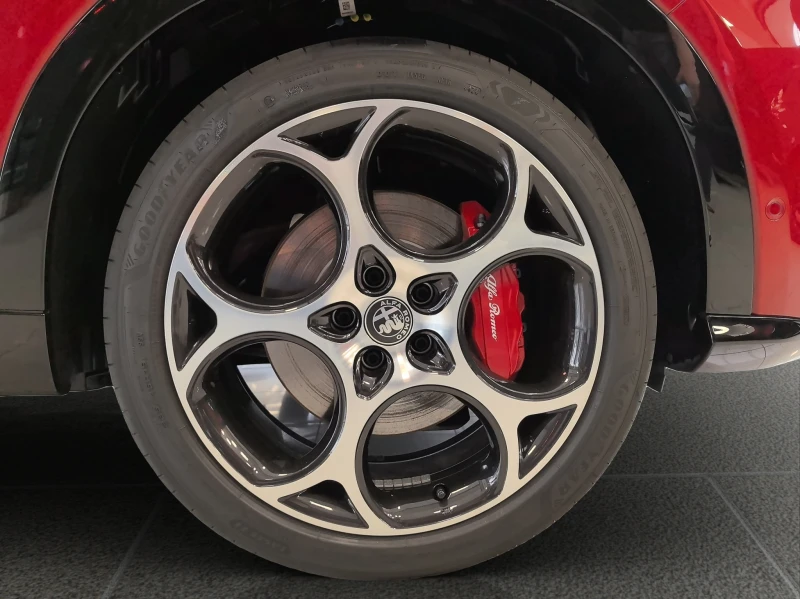 Alfa Romeo Tonale VELOCE 1.5 e-Hybrid 7-DCT 160Hp, снимка 14 - Автомобили и джипове - 52413259