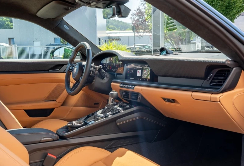 Porsche 911 992.2 GT3 TOURING/FACE/EXCLUSIV/CARBON/BOSE/MATRIX, снимка 16 - Автомобили и джипове - 51922589