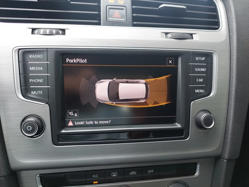 VW Golf 7 1, 6TDI 110ps NAVI, снимка 11 - Автомобили и джипове - 51944627