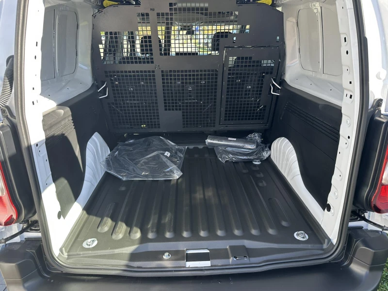 Toyota Proace City L2 Crew Cab, снимка 16 - Автомобили и джипове - 52295720