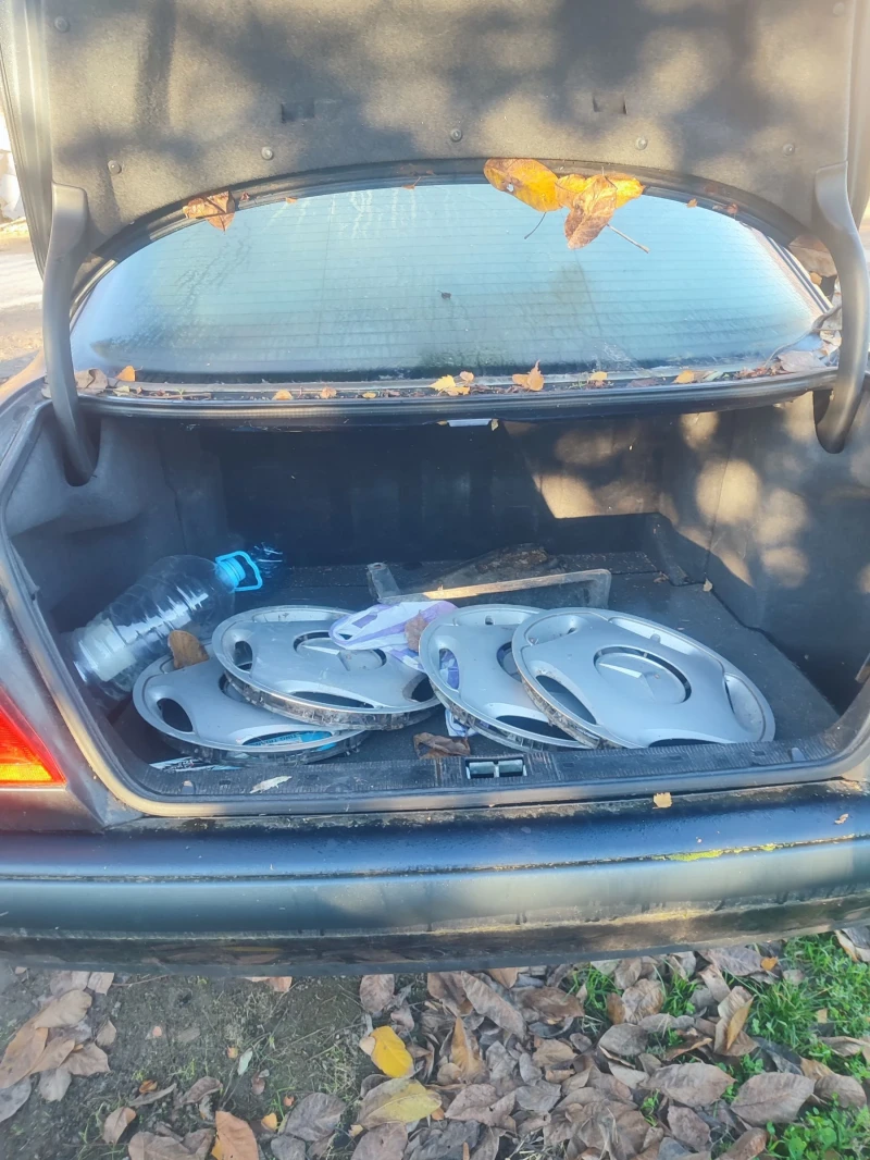 Mercedes-Benz E 230 CLASSIC Цяла или на части, снимка 6 - Автомобили и джипове - 52532388