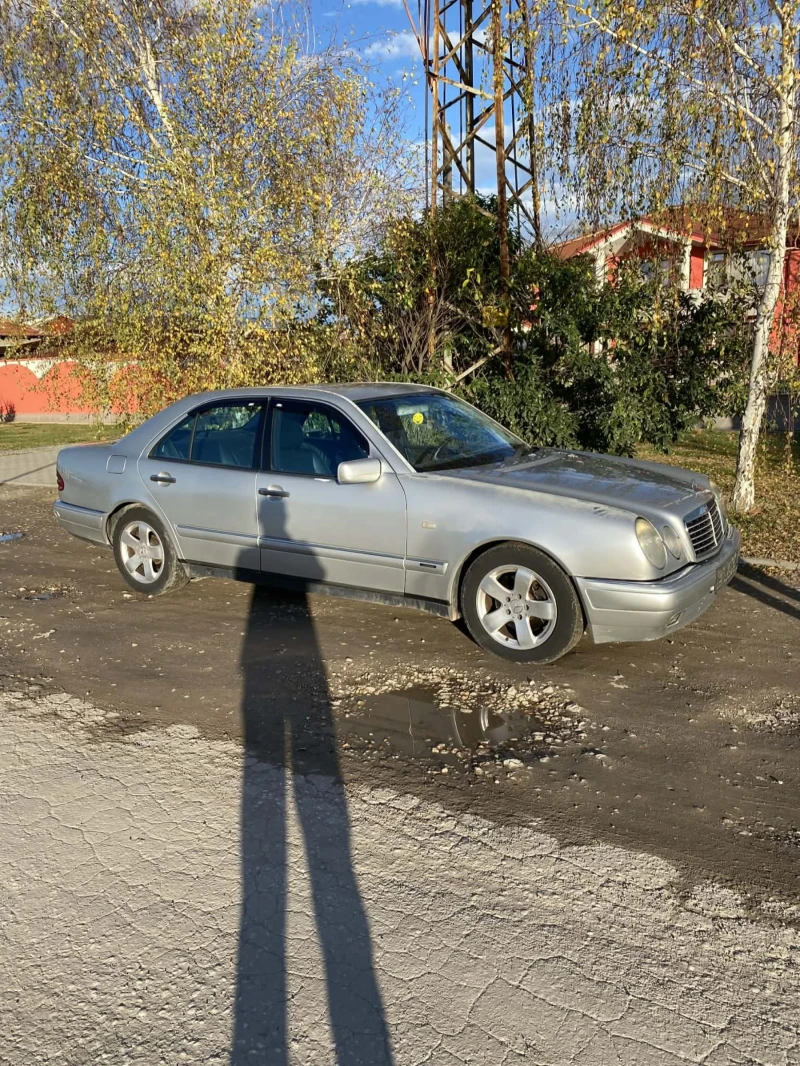 Mercedes-Benz E 300 Om606  Цял или на части, снимка 3 - Автомобили и джипове - 52532388