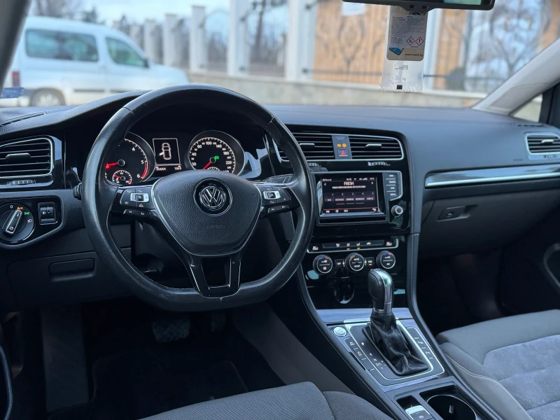 VW Golf 2.0 TDI Пълна сервизна история, снимка 9 - Автомобили и джипове - 52860234